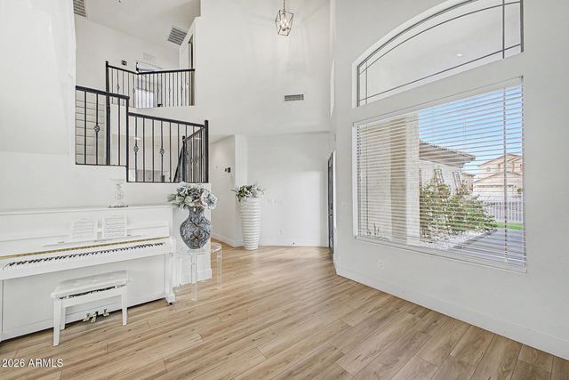 2707 W LAMAR Road, Phoenix, AZ 85017