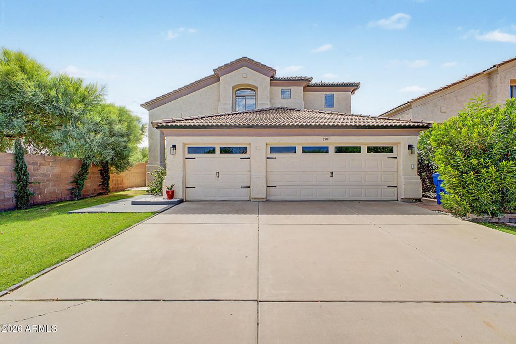2707 W LAMAR Road, Phoenix, AZ 85017