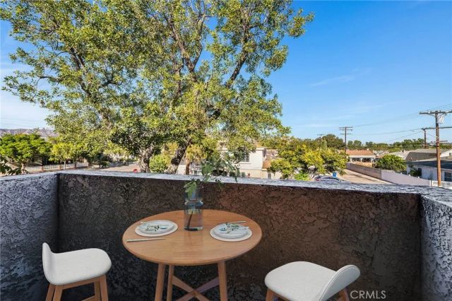4000 W Victory Boulevard 204, Burbank, CA 91505