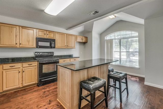 8641 Trinity Vista Trail, Fort Worth, TX 76053