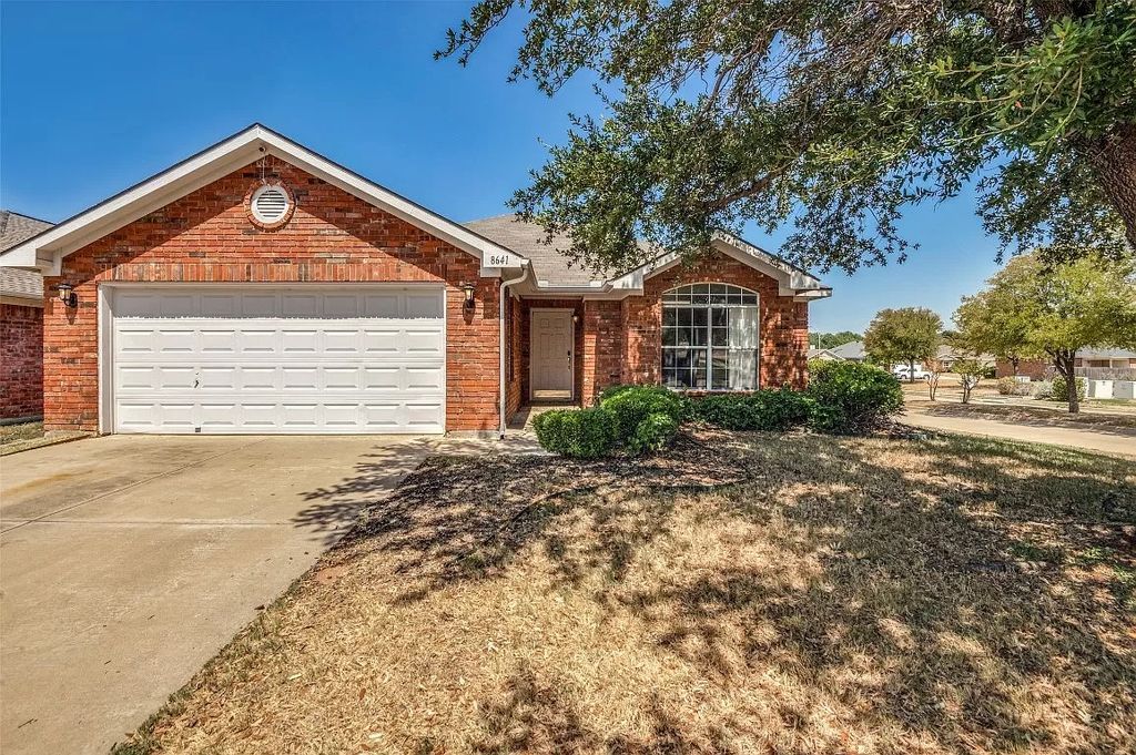 8641 Trinity Vista Trail, Fort Worth, TX 76053