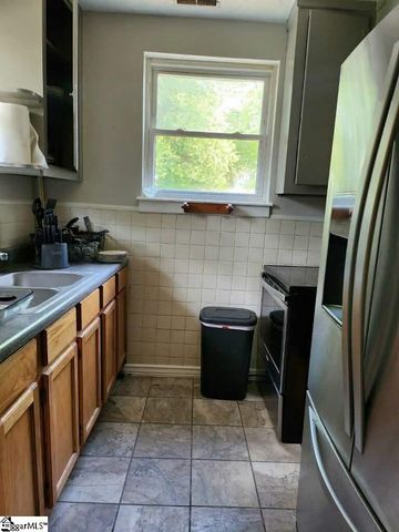 10 Glenwood Lane, Greenville, SC 29605