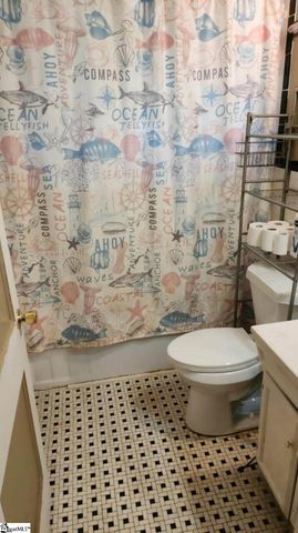 10 Glenwood Lane, Greenville, SC 29605