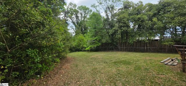 10 Glenwood Lane, Greenville, SC 29605