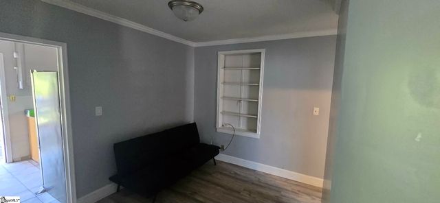 10 Glenwood Lane, Greenville, SC 29605