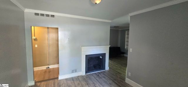 10 Glenwood Lane, Greenville, SC 29605