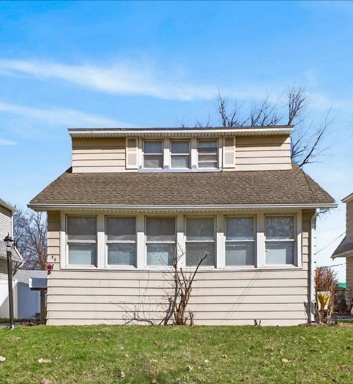 34 Carlisle Street, Rochester, NY 14615