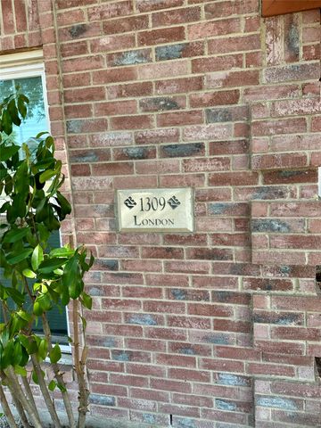 1309 London Drive, Wylie, TX 75098
