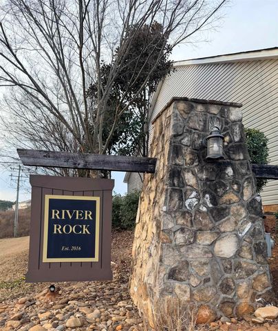 653 Highgarden Lane, Boiling Springs, SC 29316