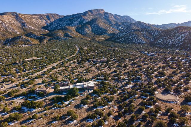 41 La Puerta Trail, Placitas, NM 87043