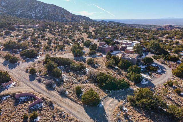 41 La Puerta Trail, Placitas, NM 87043