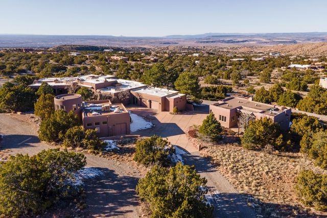 41 La Puerta Trail, Placitas, NM 87043