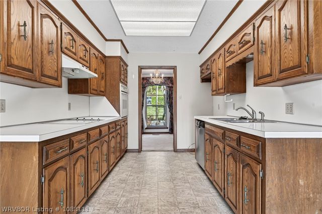 3406 Old Oaks Lane, Fort Smith, AR 72903