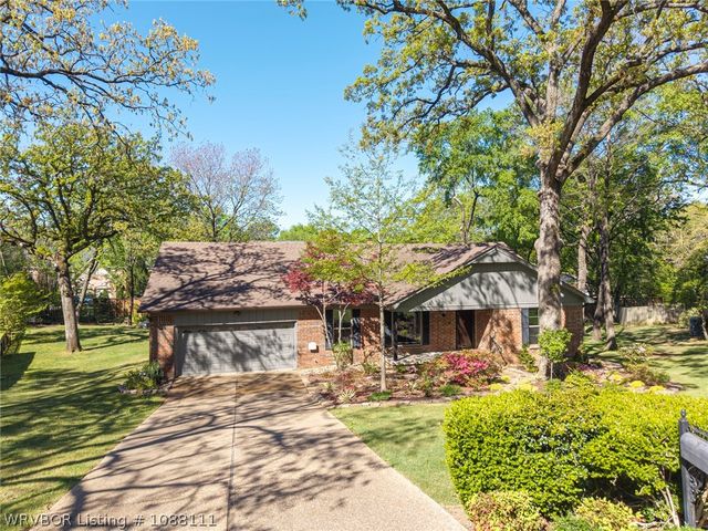 3406 Old Oaks Lane, Fort Smith, AR 72903