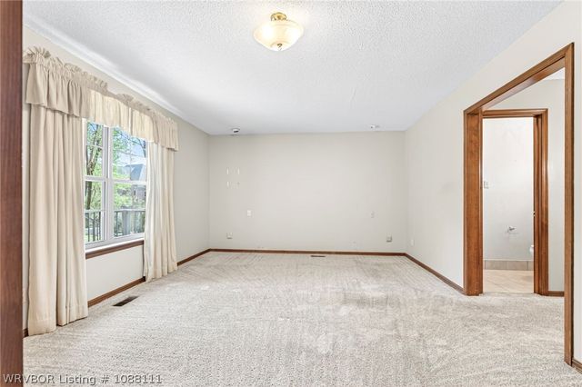 3406 Old Oaks Lane, Fort Smith, AR 72903