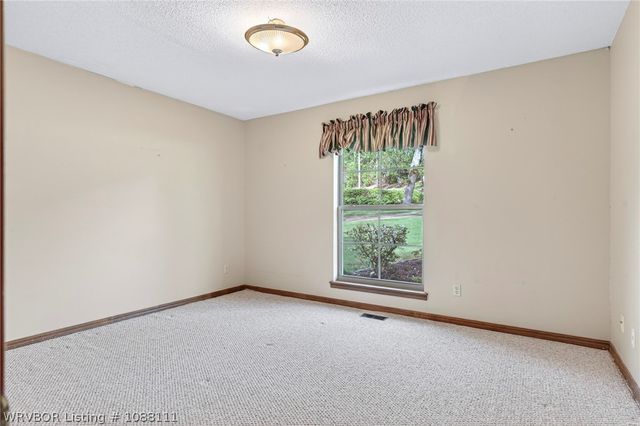 3406 Old Oaks Lane, Fort Smith, AR 72903