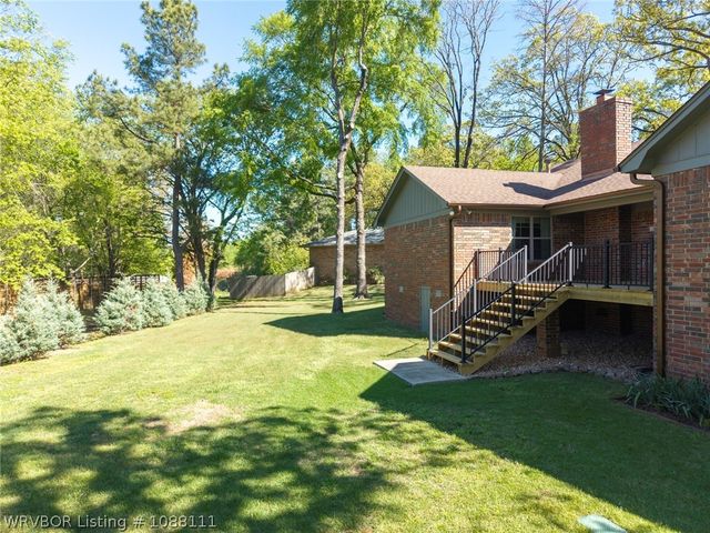 3406 Old Oaks Lane, Fort Smith, AR 72903