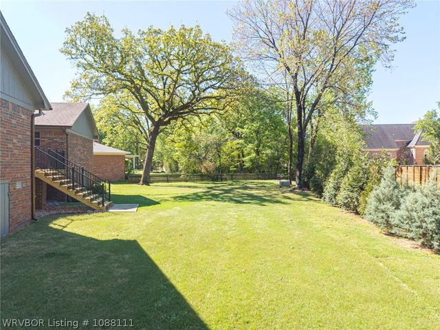 3406 Old Oaks Lane, Fort Smith, AR 72903