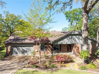 3406 Old Oaks Lane, Fort Smith, AR 72903