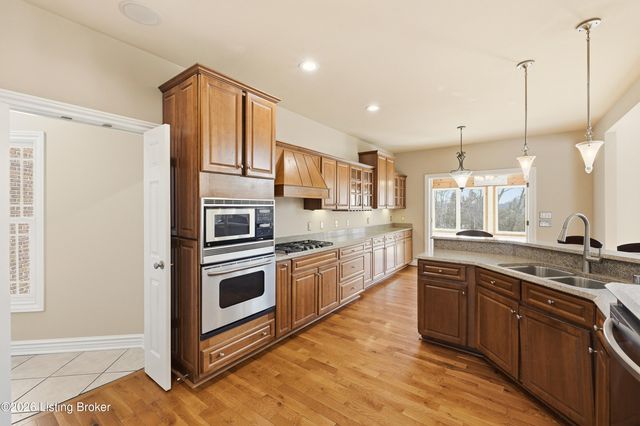 13889 Taylorsville Rd, Louisville, KY 40299