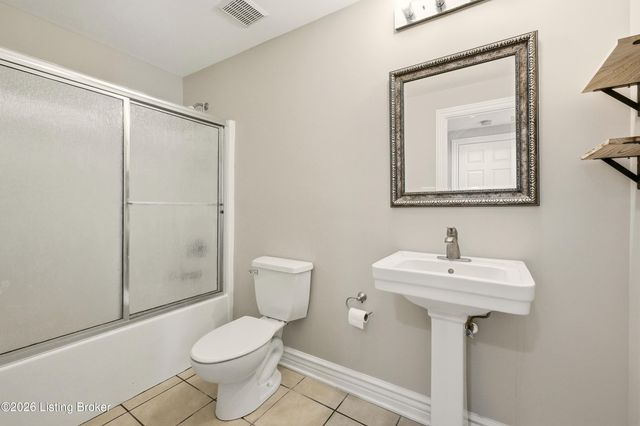 13889 Taylorsville Rd, Louisville, KY 40299