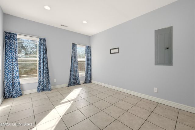 13889 Taylorsville Rd, Louisville, KY 40299