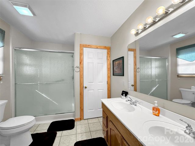 30 Edgewater Lane, Maggie Valley, NC 8751