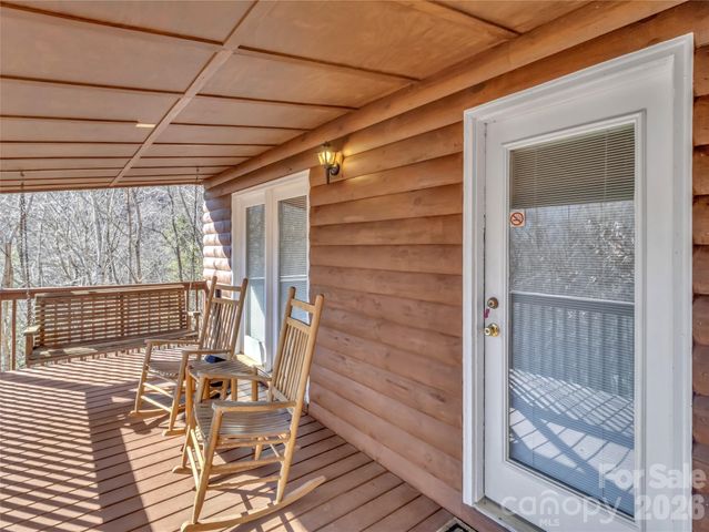 30 Edgewater Lane, Maggie Valley, NC 8751