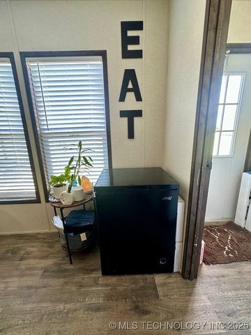 11814 Taylor Island View Road, Kingston, OK 73439