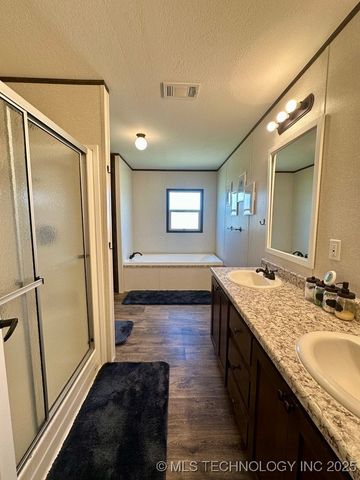 11814 Taylor Island View Road, Kingston, OK 73439