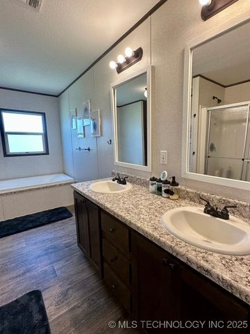 11814 Taylor Island View Road, Kingston, OK 73439