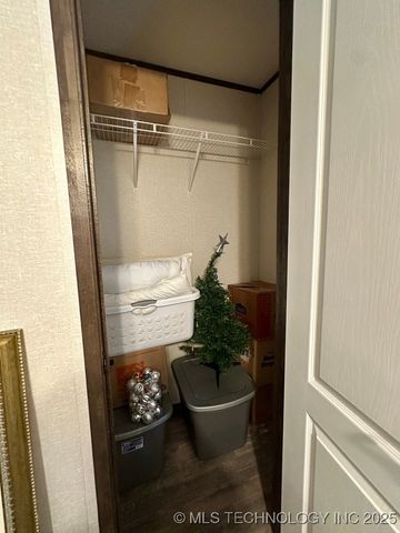 11814 Taylor Island View Road, Kingston, OK 73439