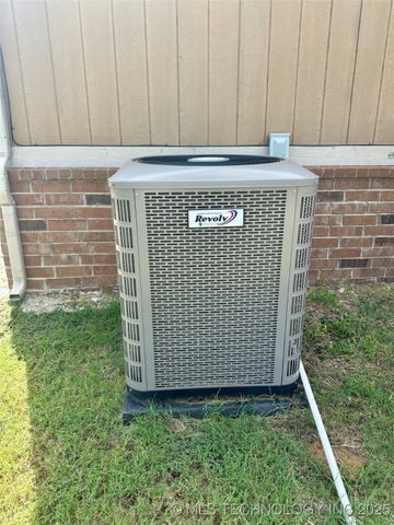 11814 Taylor Island View Road, Kingston, OK 73439