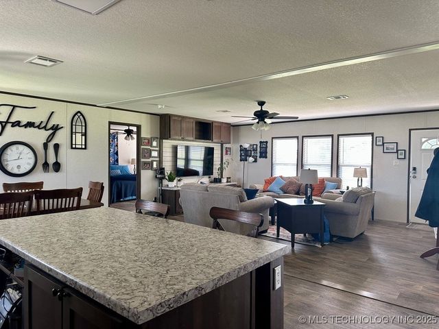 11814 Taylor Island View Road, Kingston, OK 73439