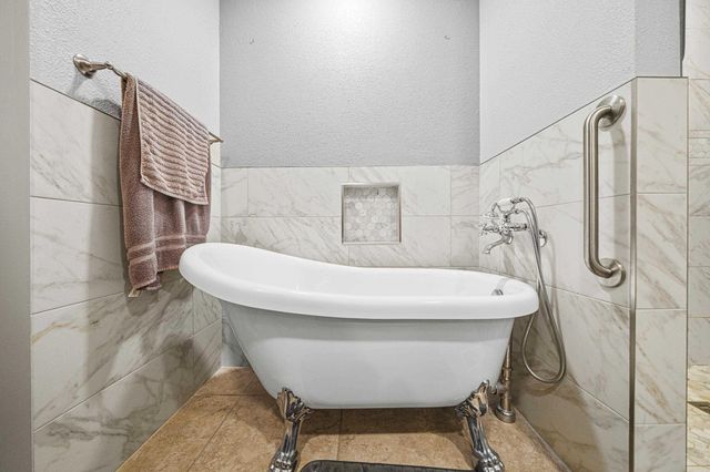 46 Malaga Way, Hot Springs Village, AR 71909