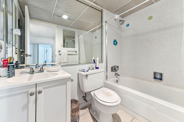 195 Waterford I, Delray Beach, FL 33446
