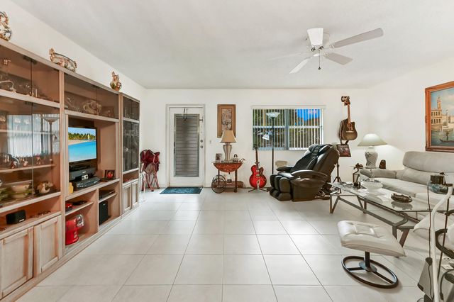 195 Waterford I, Delray Beach, FL 33446