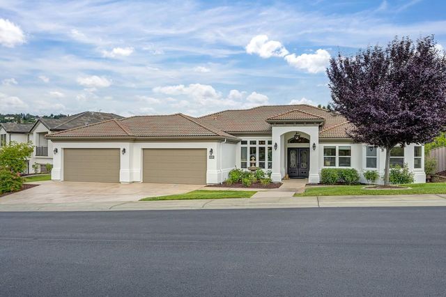 640 Russell Dr, Folsom, CA 95630