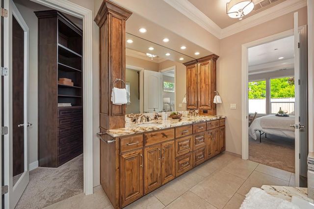 640 Russell Dr, Folsom, CA 95630