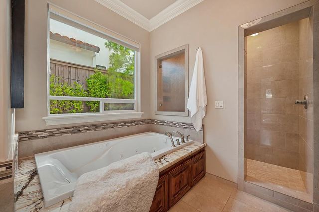 640 Russell Dr, Folsom, CA 95630
