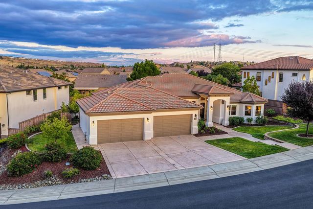 640 Russell Dr, Folsom, CA 95630