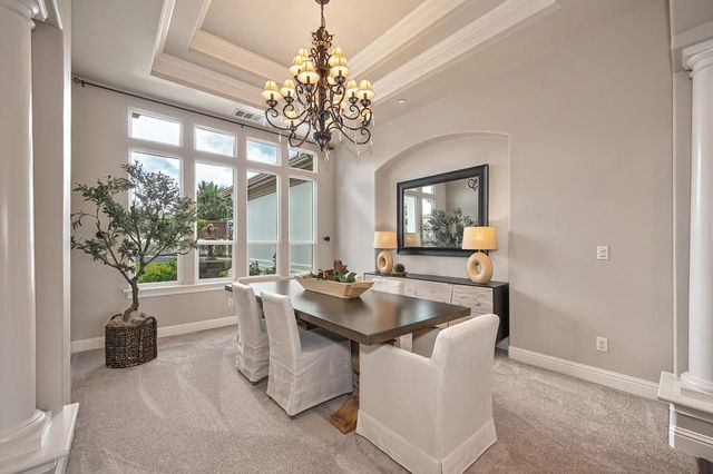 640 Russell Dr, Folsom, CA 95630