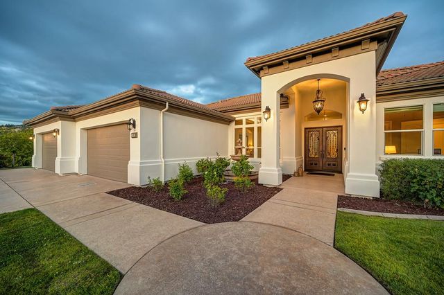 640 Russell Dr, Folsom, CA 95630
