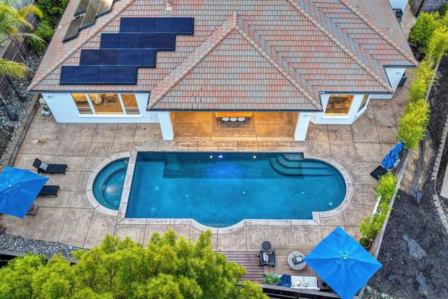 640 Russell Dr, Folsom, CA 95630