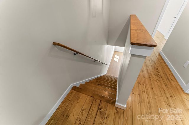 65 Moore Avenue, Asheville, NC 28806