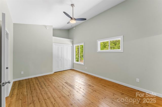 65 Moore Avenue, Asheville, NC 28806