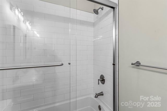 65 Moore Avenue, Asheville, NC 28806