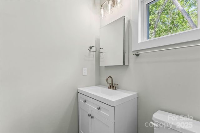 65 Moore Avenue, Asheville, NC 28806