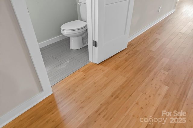 65 Moore Avenue, Asheville, NC 28806