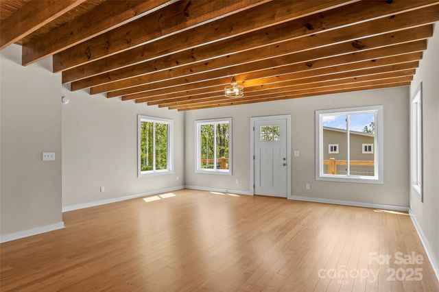 65 Moore Avenue, Asheville, NC 28806